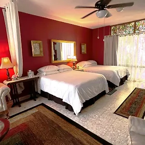 Dickinson Guest House, Expo Pensión